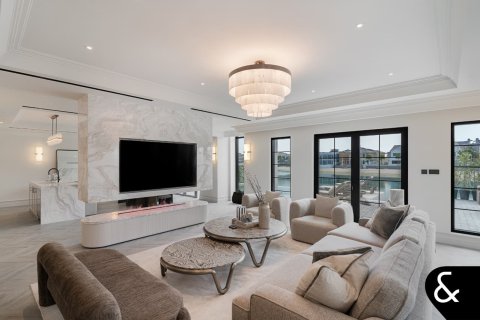 Villa til salgs i Palm Jumeirah, Dubai, Emiratene 5 soverom, 465 kvm Nr. 667726 - Foto 3