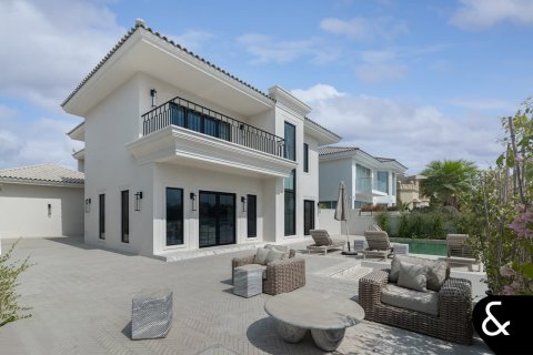 Villa til salgs i Palm Jumeirah, Dubai, Emiratene 5 soverom, 465 kvm Nr. 667726 - Foto 1