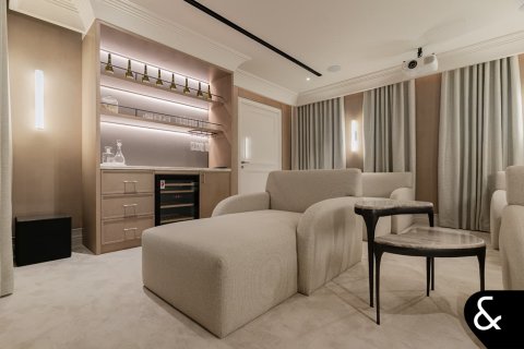 Villa til salgs i Palm Jumeirah, Dubai, Emiratene 5 soverom, 465 kvm Nr. 667726 - Foto 12