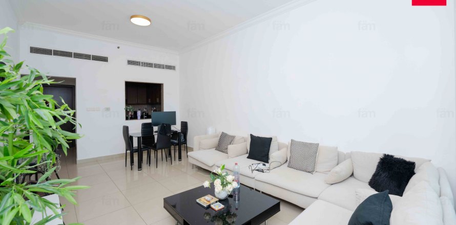 Apartment in Business Bay, Dubai, UAE 1 bedroom, 74 sq.m. № 581000