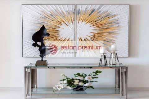 Dubai Harbour, Dubai, संयुक्त अरब अमीरात में अपार्टमेंट, 1 बेडरूम, 68 वर्ग मीटर, संख्या 702097 - फ़ोटो 24