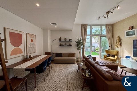 فيلا للبيع في داماك هيلز (أكويا باي داماك)، دبي، الإمارات العربية المتحدة 3 غرفة نوم ، 159 متر مربع ، رقم 667333 - صورة 2