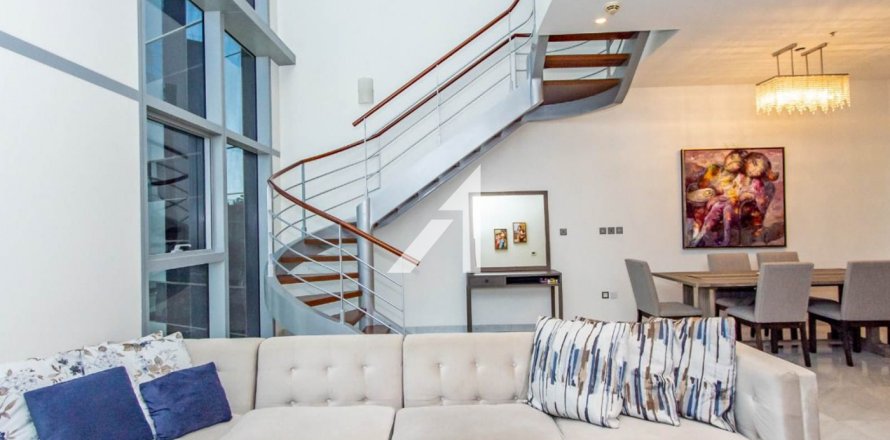 Дуплекс в DIFC, Дубай, ОАЕ 2 спальні, 150м2 № 693620