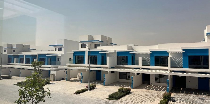 Σπίτι σε Dubai, ΗΑΕ 4 υπνοδωμάτια, 144 τ.μ. Αρ. 693002