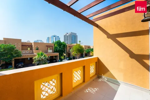 Townhouse til leje i Al Furjan, Dubai, UAE 3 soveværelser, 283.4 kvm № 693000 - foto 6