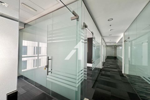 Зняти в оренду офіс в Дубай Инвестмент Парк, ОАЕ 722м2, № 691963 - фото 11