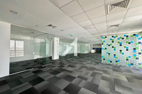 Зняти в оренду офіс в Дубай Инвестмент Парк, ОАЕ 722м2, № 691963 - фото 2