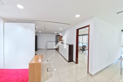 Зняти в оренду офіс в Джумейра Лейк Тауэрс, Дубай, ОАЕ 246м2, № 691961 - фото 10