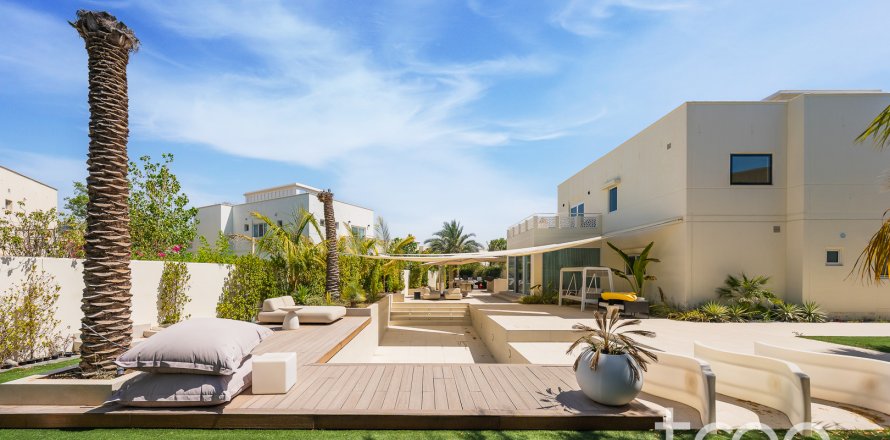 Villa itt: Meadows, Dubai, EAE, 5 hálószoba, 418.06 m², azonosító: 733047