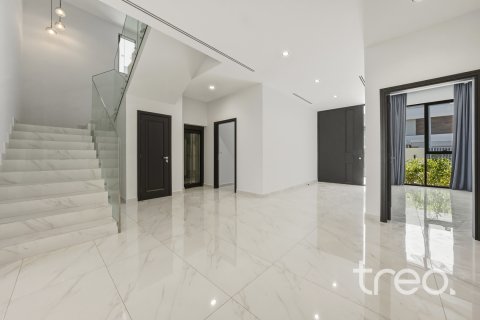 Villa till försäljning i Jumeirah Park, Dubai, UAE 5 sovrum, 591.7 kvm Nr. 733043 - fotografi 2
