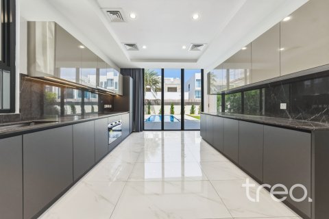 Villa till försäljning i Jumeirah Park, Dubai, UAE 5 sovrum, 591.7 kvm Nr. 733043 - fotografi 9