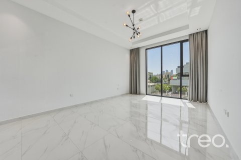 Villa till försäljning i Jumeirah Park, Dubai, UAE 5 sovrum, 591.7 kvm Nr. 733043 - fotografi 25