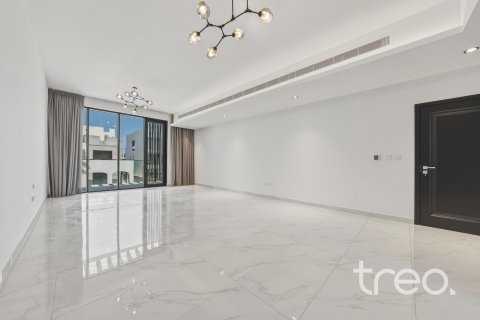 Villa till försäljning i Jumeirah Park, Dubai, UAE 5 sovrum, 591.7 kvm Nr. 733043 - fotografi 18