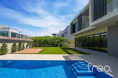 Villa till försäljning i Jumeirah Park, Dubai, UAE 5 sovrum, 591.7 kvm Nr. 733043 - fotografi 14