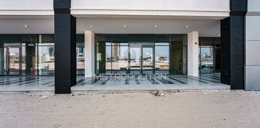 Commercial property in Meydan, Dubai, UAE 194 sq.m. № 595068