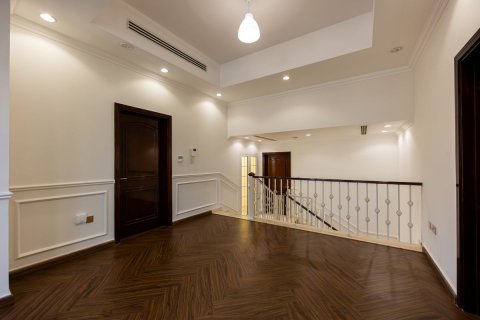 Komerční nemovitost v Baniyas, Abu Dhabi, SAE 5 ložnice, 508 m² Č.: 594963 - fotografie 18