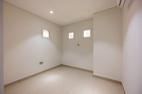 Komerční nemovitost v Baniyas, Abu Dhabi, SAE 5 ložnice, 508 m² Č.: 594963 - fotografie 19