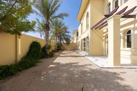 Komerční nemovitost v Baniyas, Abu Dhabi, SAE 5 ložnice, 508 m² Č.: 594963 - fotografie 23