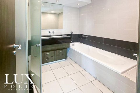 Apartmen di Downtown Dubai (Downtown Burj Dubai), Dubai, UAE 2 bilik tidur, 124 meter persegi № 628341 - foto 10