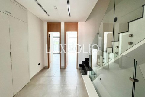 Townhouse in Jumeirah Golf Estates, Dubai, UAE 4 bedrooms, 322 sq.m. № 628343 - photo 4
