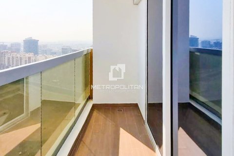 Lägenhet till försäljning i Dubai Sports City, Dubai, UAE 31 kvm Nr. 730236 - fotografi 4