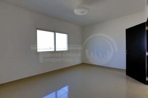 Вилла Al Reef, Абу-Даби, БАӘ-да 3 жатын бөлмелер, 225.1 м² № 731250 - фото 9