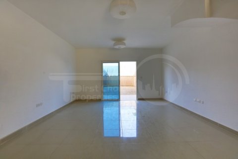 Вилла Al Reef, Абу-Даби, БАӘ-да 3 жатын бөлмелер, 225.1 м² № 731250 - фото 12