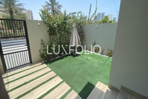 阿联酋 Dubai Jumeirah Village Circle 待租 : 4 卧, 189 平方米 , 编号628296 - 照片 1