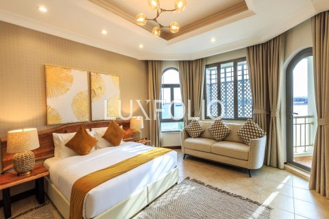 Villa in affitto a Palm Jumeirah, Dubai, EAU 4 camere da letto, 622 mq. № 628297 - foto 4