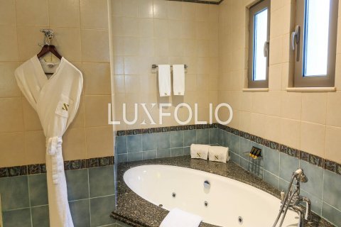 Villa in affitto a Palm Jumeirah, Dubai, EAU 4 camere da letto, 622 mq. № 628297 - foto 12