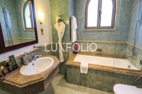 Villa in affitto a Palm Jumeirah, Dubai, EAU 4 camere da letto, 622 mq. № 628297 - foto 28