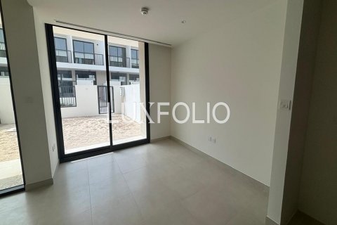 Townhouse in Town Square, Dubai, UAE 3 bedrooms, 189 sq.m. № 628294 - photo 5