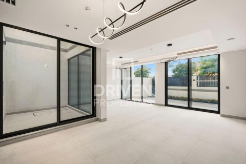 Villa in affitto a Al Furjan, Dubai, EAU 4 camere da letto, 223.99 mq. № 746745 - foto 3