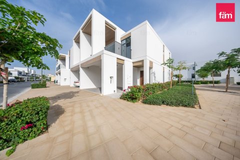 Βίλα σε Dubai, ΗΑΕ 3 υπνοδωμάτια, 127.6 τ.μ. Αρ. 701222 - φωτογραφία 1