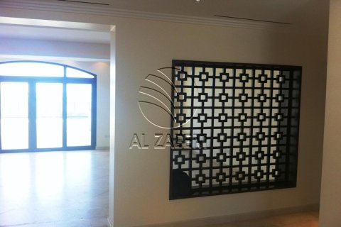 Villa on the Saadiyat Island, Abu Dhabi, UAE 4 bedrooms, 695 sq.m. № 616021 - photo 8