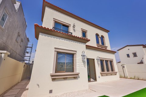 Khalifa City、Abu Dhabi、UAE にあるタウンハウス販売中 3ベッドルーム、254 m2、No616023 - 写真 2