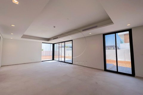 Vilë në Saadiyat Island, Abu Dhabi, Emiratet e Bashkuara Arabe 5 dhoma gjumi, 894 m2. № 616019 - Foto 3