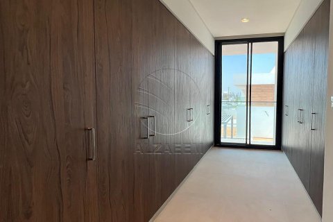 Vilë në Saadiyat Island, Abu Dhabi, Emiratet e Bashkuara Arabe 5 dhoma gjumi, 894 m2. № 616019 - Foto 11