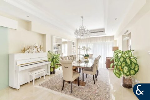 Купити віллу в Meadows, Дубай, ОАЕ 5 спалень, 369м2, № 667201 - фото 12