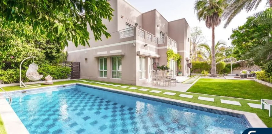 Вілла в Meadows, Дубай, ОАЕ 5 спалень, 369м2 № 667201