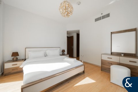 Appartement te koop in Downtown Dubai (Downtown Burj Dubai), Dubai, VAE 2 slaapkamers, 122 vr.m., nr 667203 - foto 9