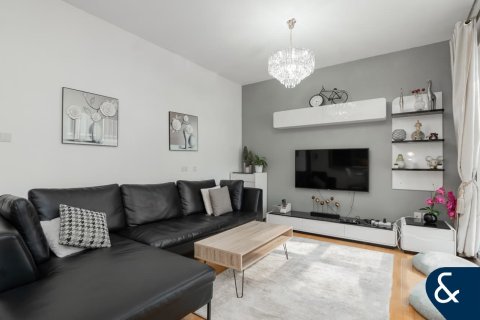 Appartement te koop in Downtown Dubai (Downtown Burj Dubai), Dubai, VAE 2 slaapkamers, 122 vr.m., nr 667203 - foto 5