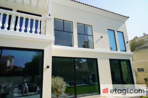 Jumeirah Village Triangle, Dubai, UAE의 판매용 토지 538.8제곱미터 번호 570541 - 사진 5