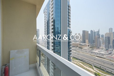 Appartamento in vendita a Jumeirah Lake Towers, Dubai, EAU 1 camera da letto, 72 mq. № 681178 - foto 13