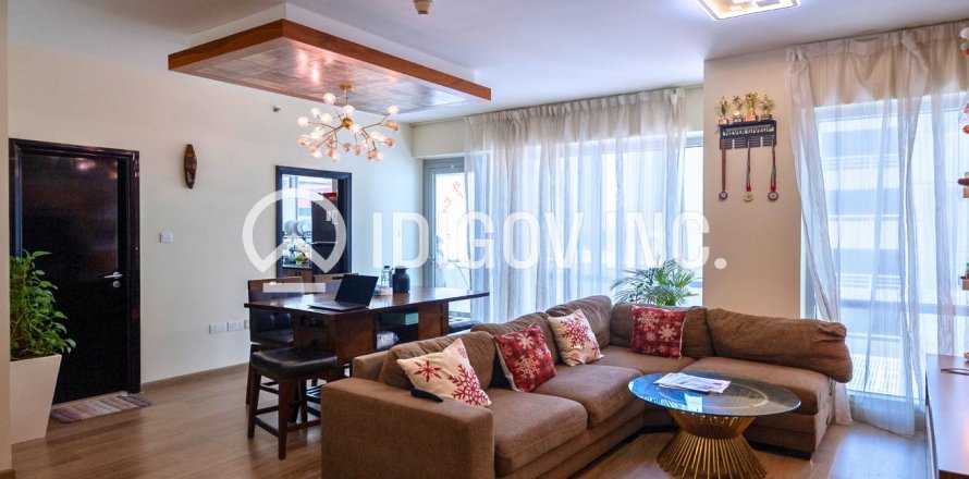 Apartment in Dubai Marina, UAE 3 bedrooms, 142 sq.m. № 604091
