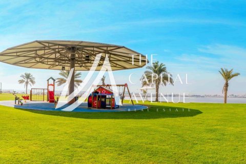 Villa sa Abu Dhabi, UAE 4 silid-tulugan, 320.52 sq.m. № 741261 - larawan 9