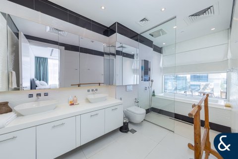 Apartment til salg i Al Barari, Dubai, UAE 2 soveværelser, 392 kvm № 667442 - foto 17