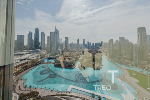 Apartment in Burj Khalifa, Dubai, UAE 2 bedrooms, 144 sq.m. № 586410 - photo 1