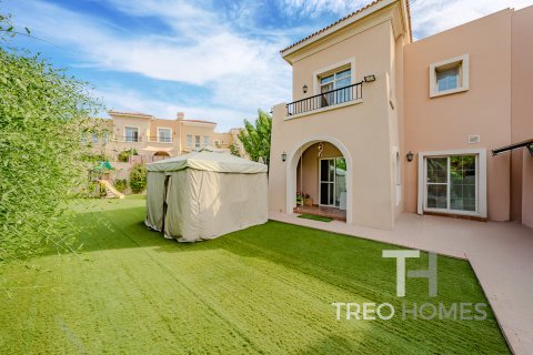 Villa in Arabian Ranches, Dubai, UAE 3 bedrooms, 253 sq.m. № 586412 - photo 2