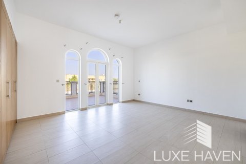 Villa in Jumeirah Park, Dubai, UAE 4 bedrooms, 385.92 sq.m. № 571386 - photo 11